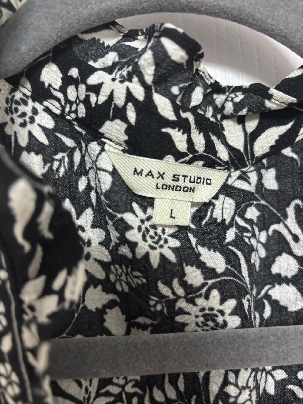 Max Studio Black & White Floral Smocked Maxi Dress - Picture 7 of 15